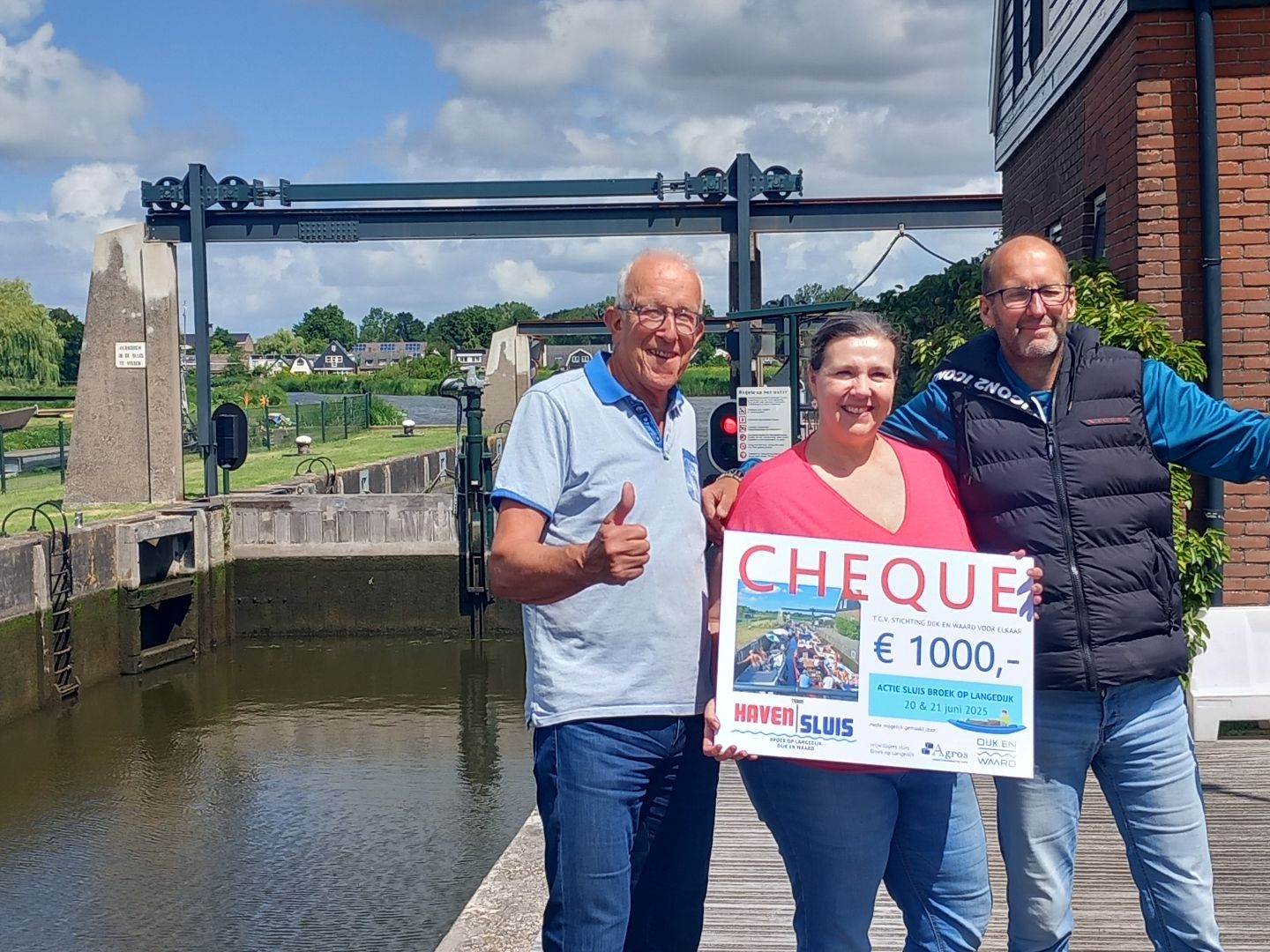Varen voor elkaar: sluisactie dobbert samen €1000 op voor het goede doel 